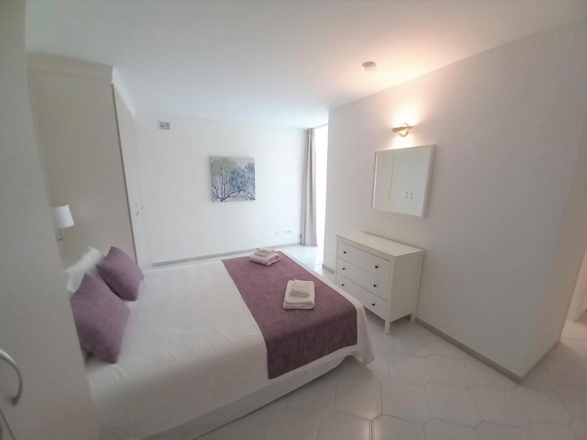 Miraflores Beachfront Penthouse Sitio de Calahonda Ngoại thất bức ảnh